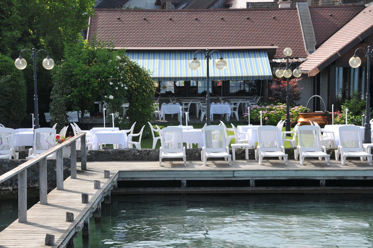 Auberge Du Roselet Duingt Exterior photo